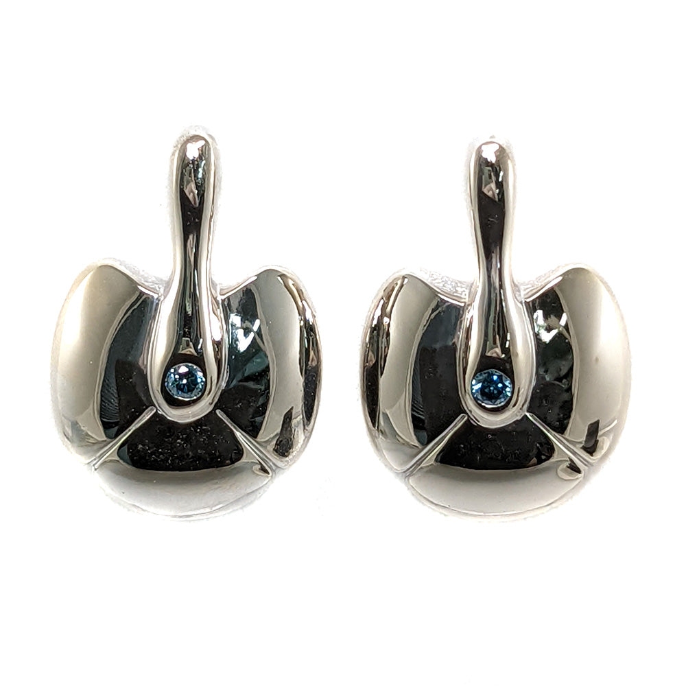 ダイヤモンド ピアス