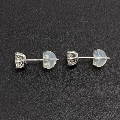 ダイヤモンド ピアス