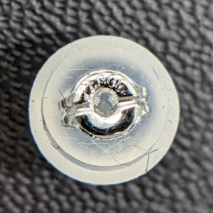 ダイヤモンド ピアス
