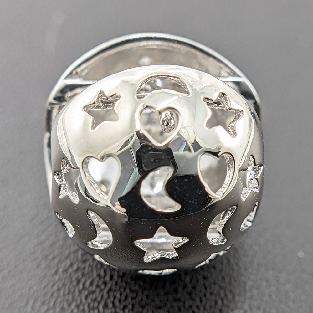 ダイヤモンド ピアス