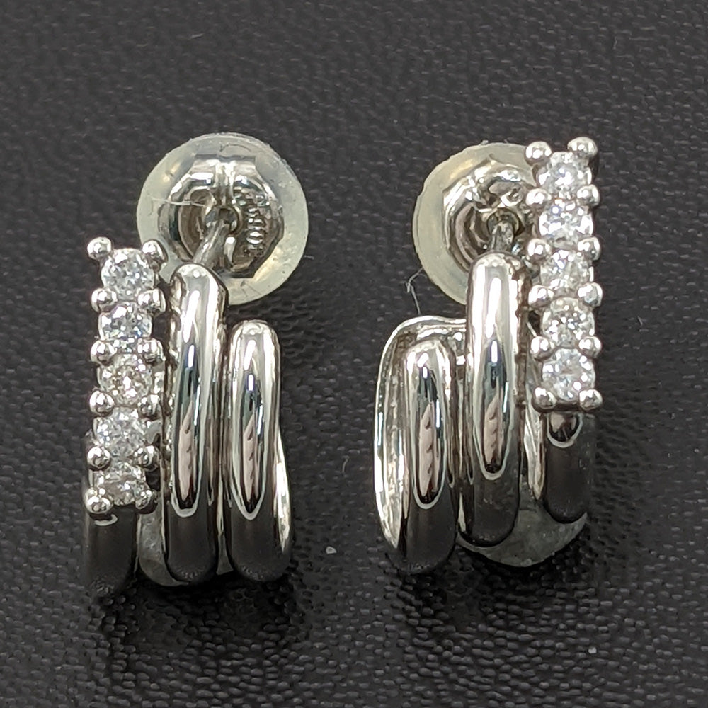 ダイヤモンド ピアス