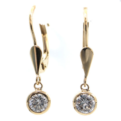 ダイヤモンド ピアス