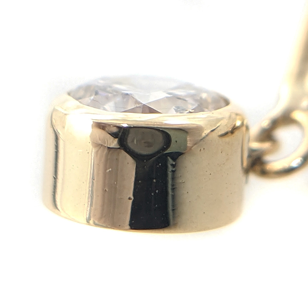 ダイヤモンド ピアス