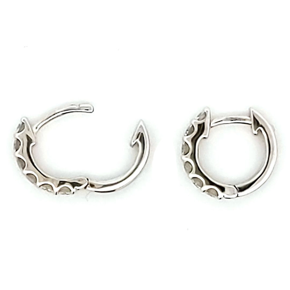 ダイヤモンド ピアス