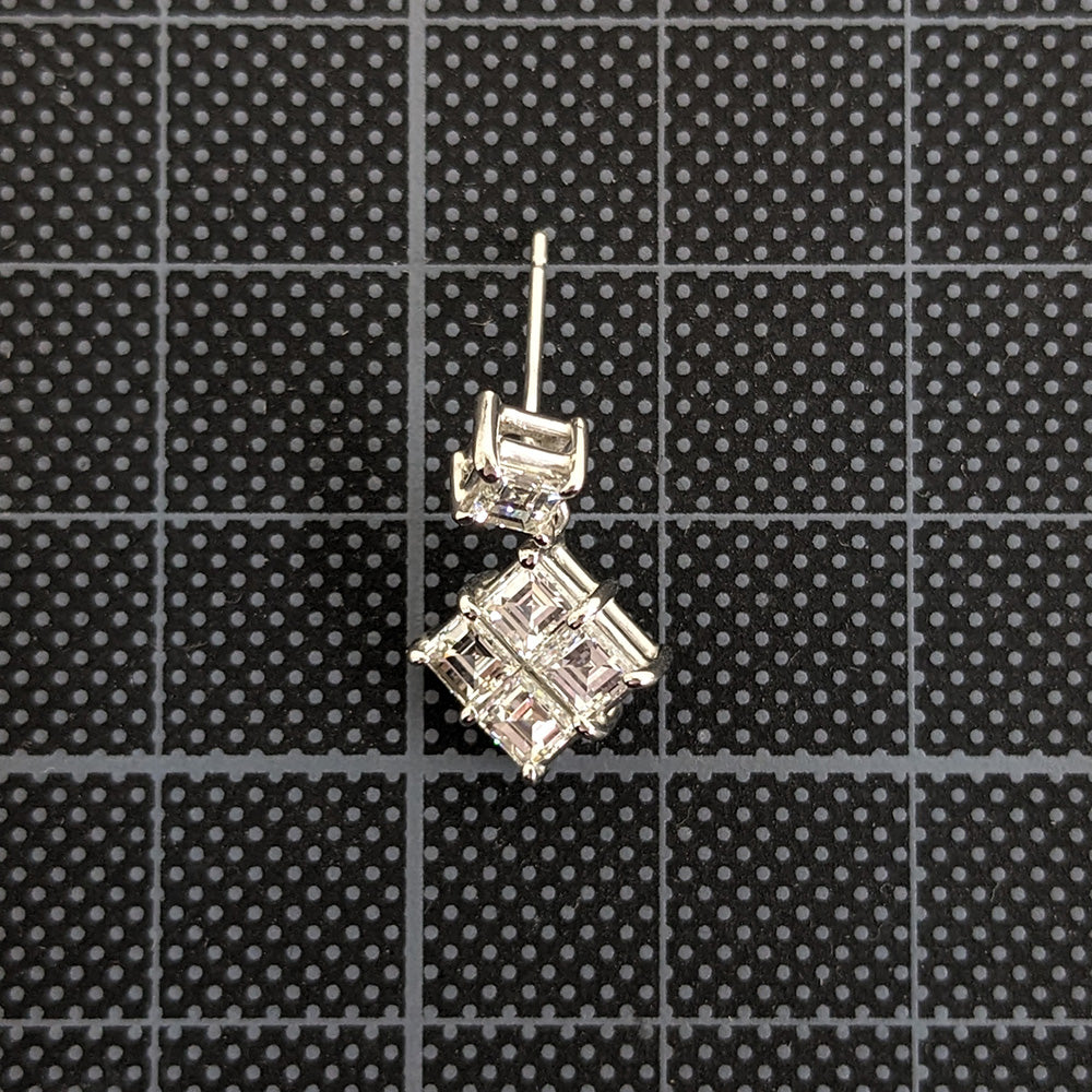 ダイヤモンド ピアス