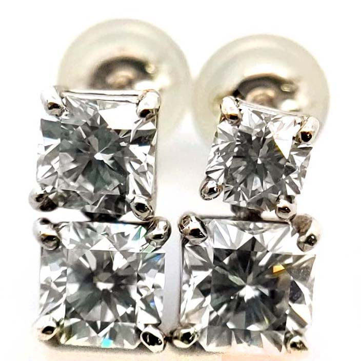 ダイヤモンド ピアス