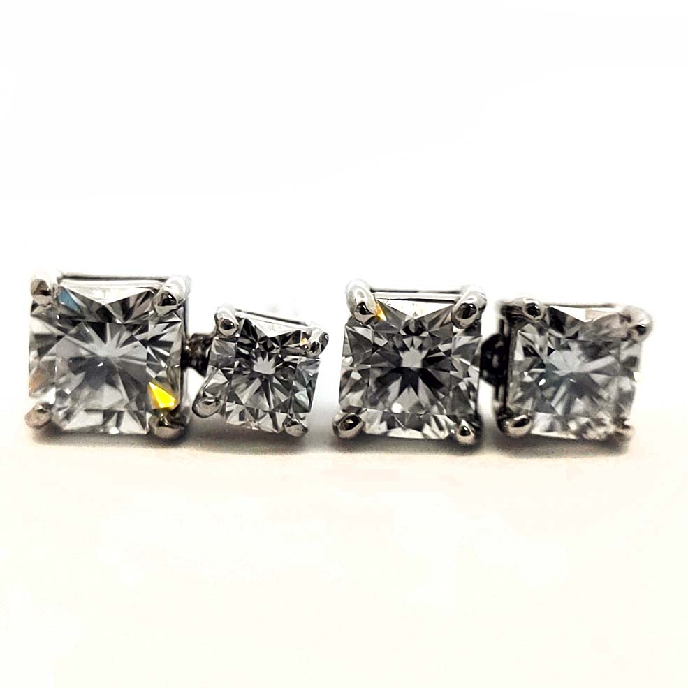 ダイヤモンド ピアス