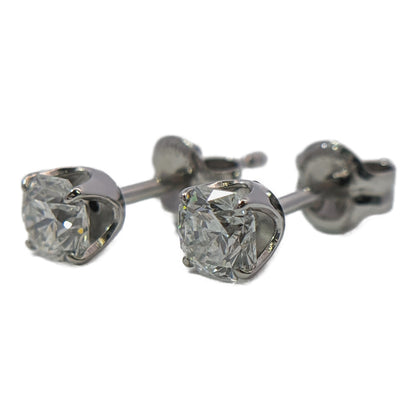 ダイヤモンド ピアス