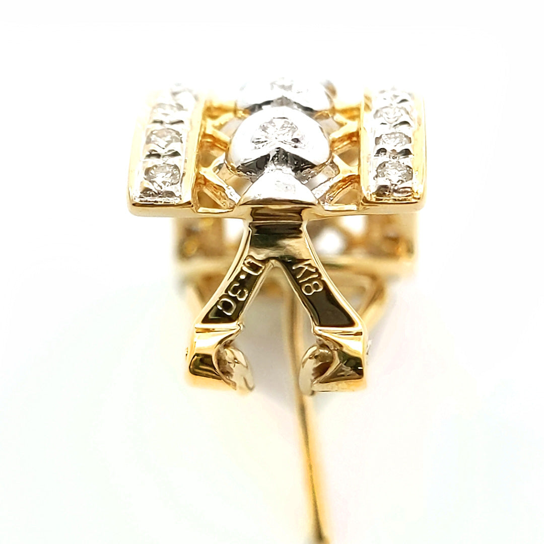 ダイヤモンド ピアス