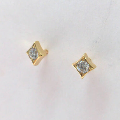 ケイウノ ピアス