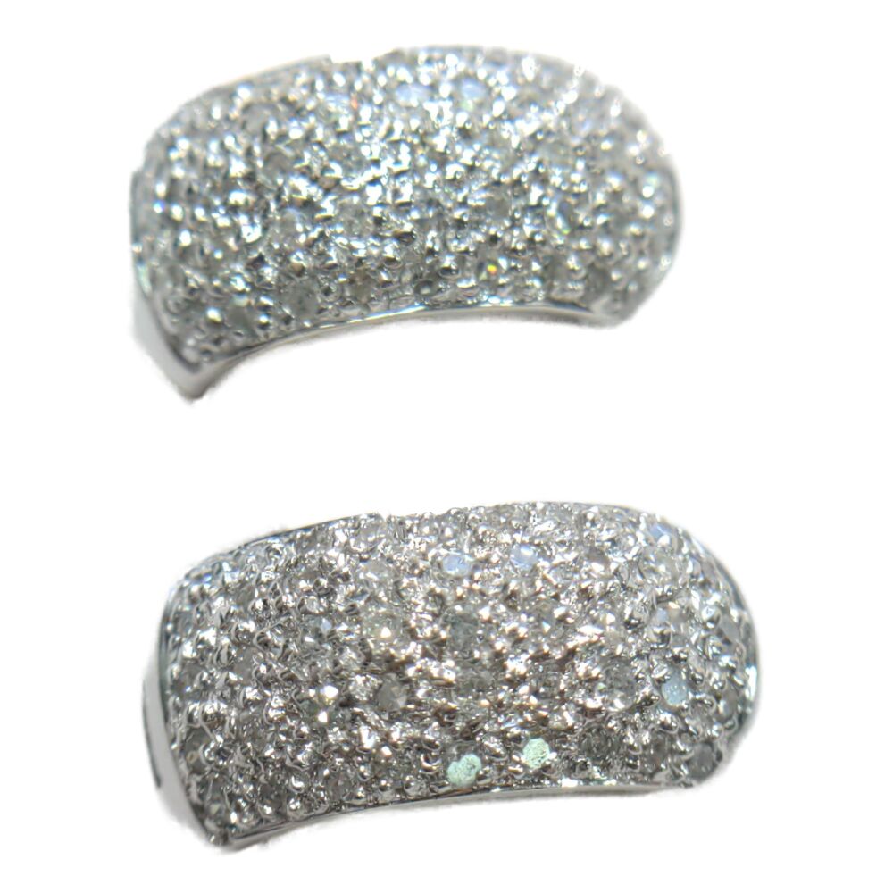 ダイヤモンド ピアス
