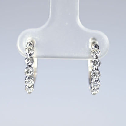 ダイヤモンド ピアス