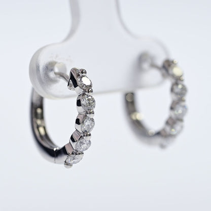 ダイヤモンド ピアス