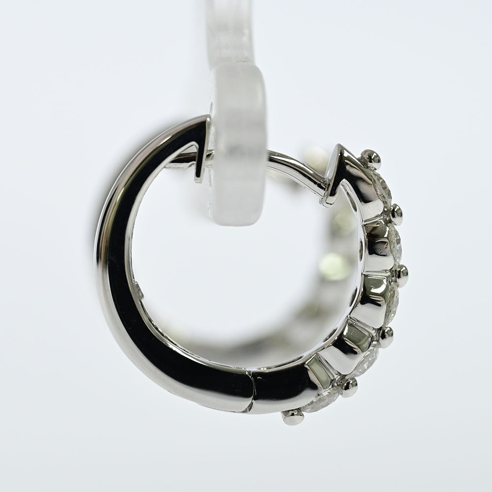 ダイヤモンド ピアス
