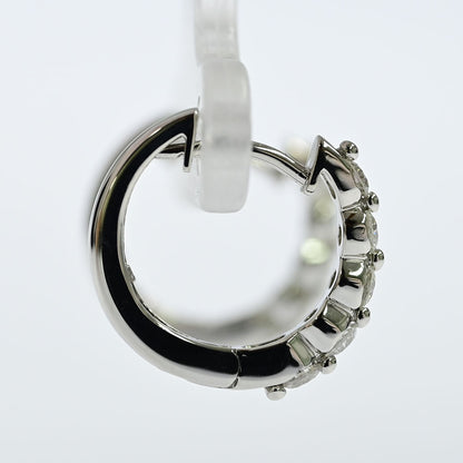 ダイヤモンド ピアス