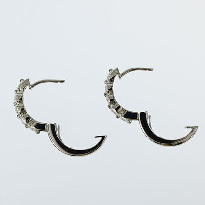 ダイヤモンド ピアス