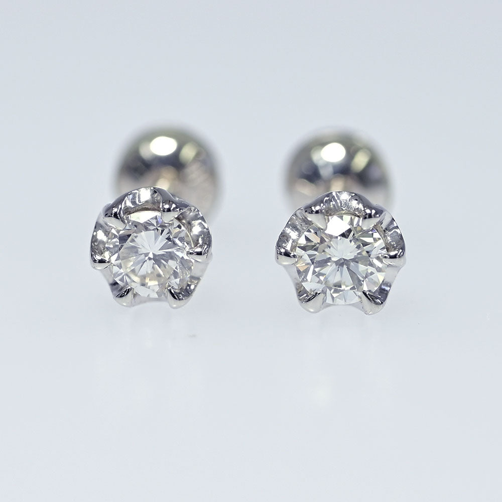 ダイヤモンド ピアス