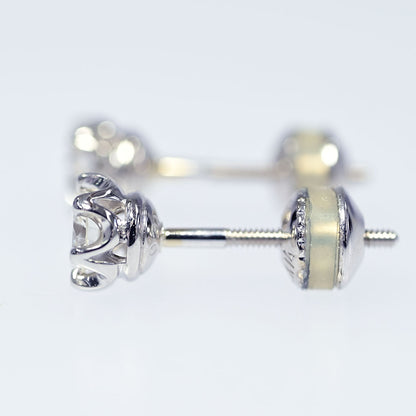 ダイヤモンド ピアス