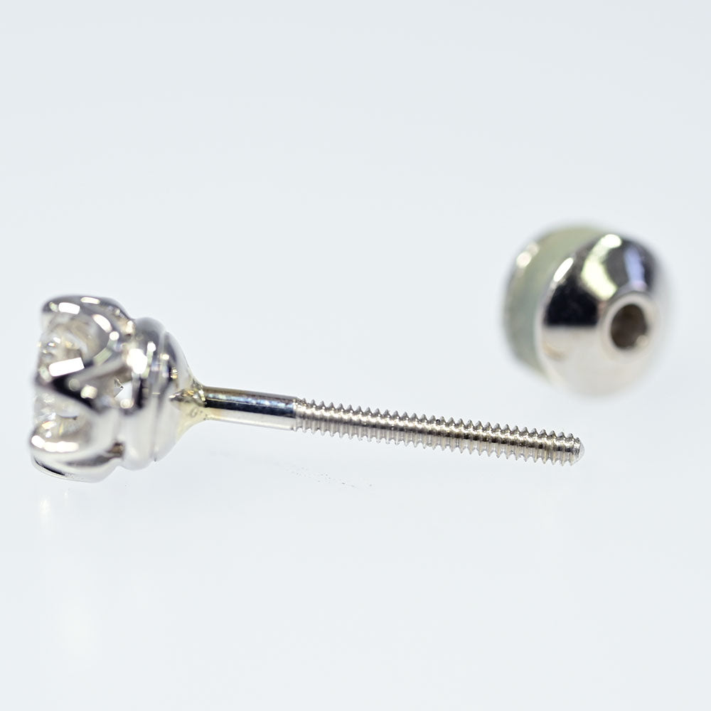ダイヤモンド ピアス
