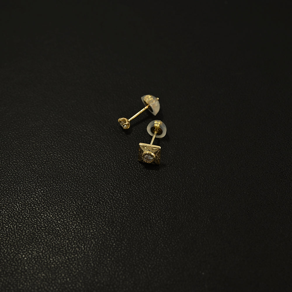 ダイヤモンド ピアス