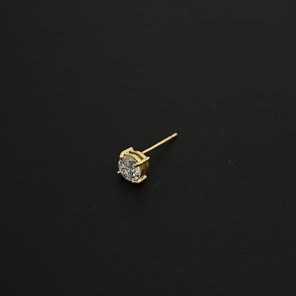 ダイヤモンド ピアス
