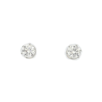 ダイヤモンド ピアス
