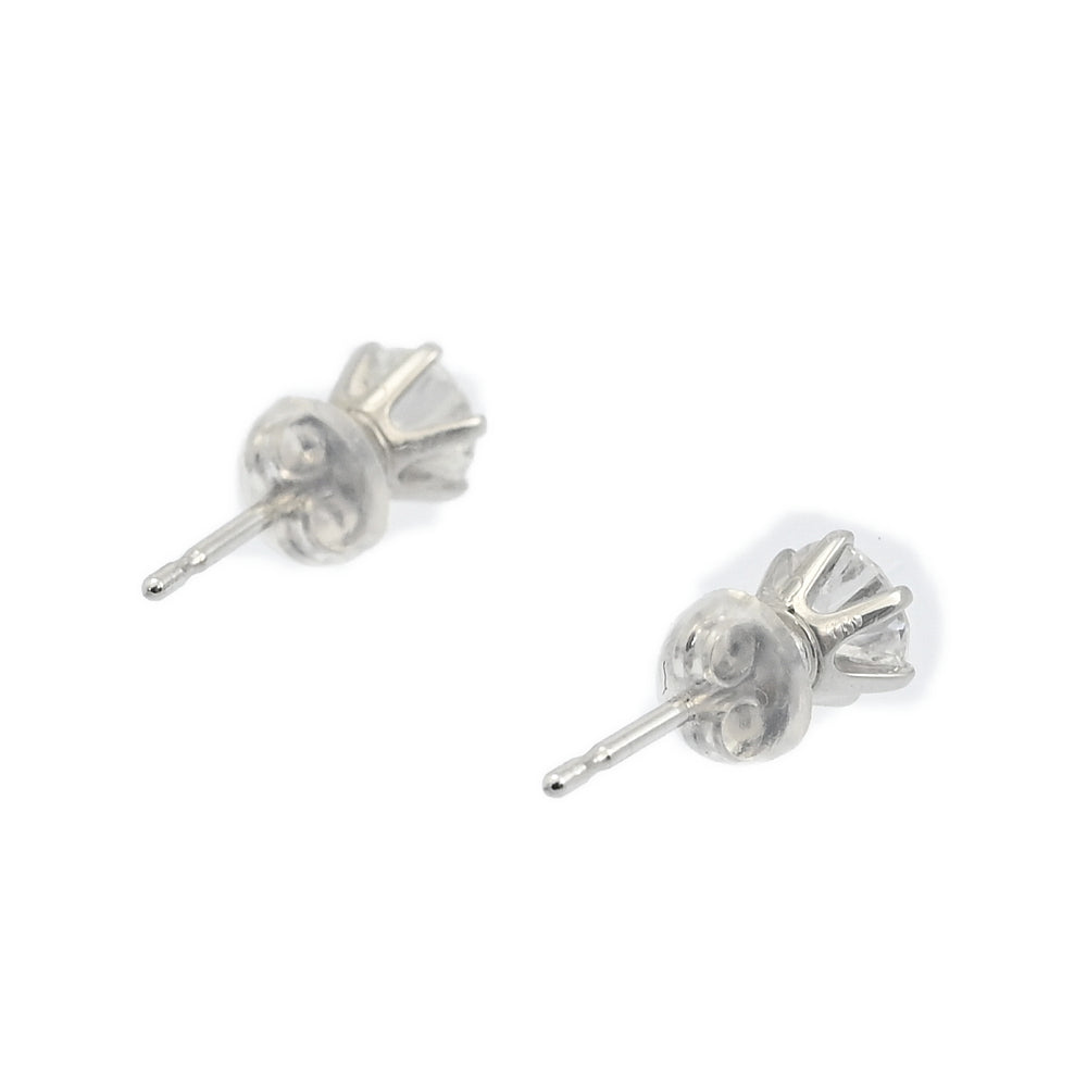 ダイヤモンド ピアス