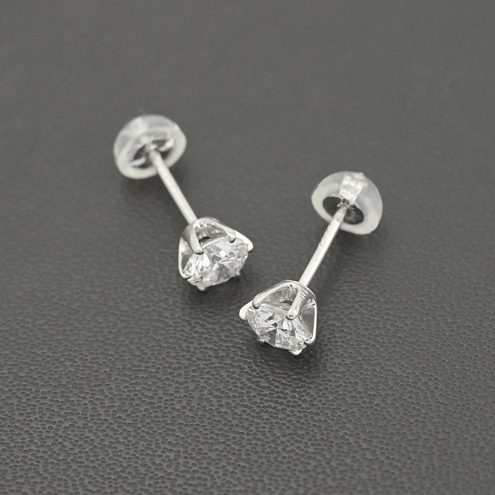 ダイヤモンド ピアス