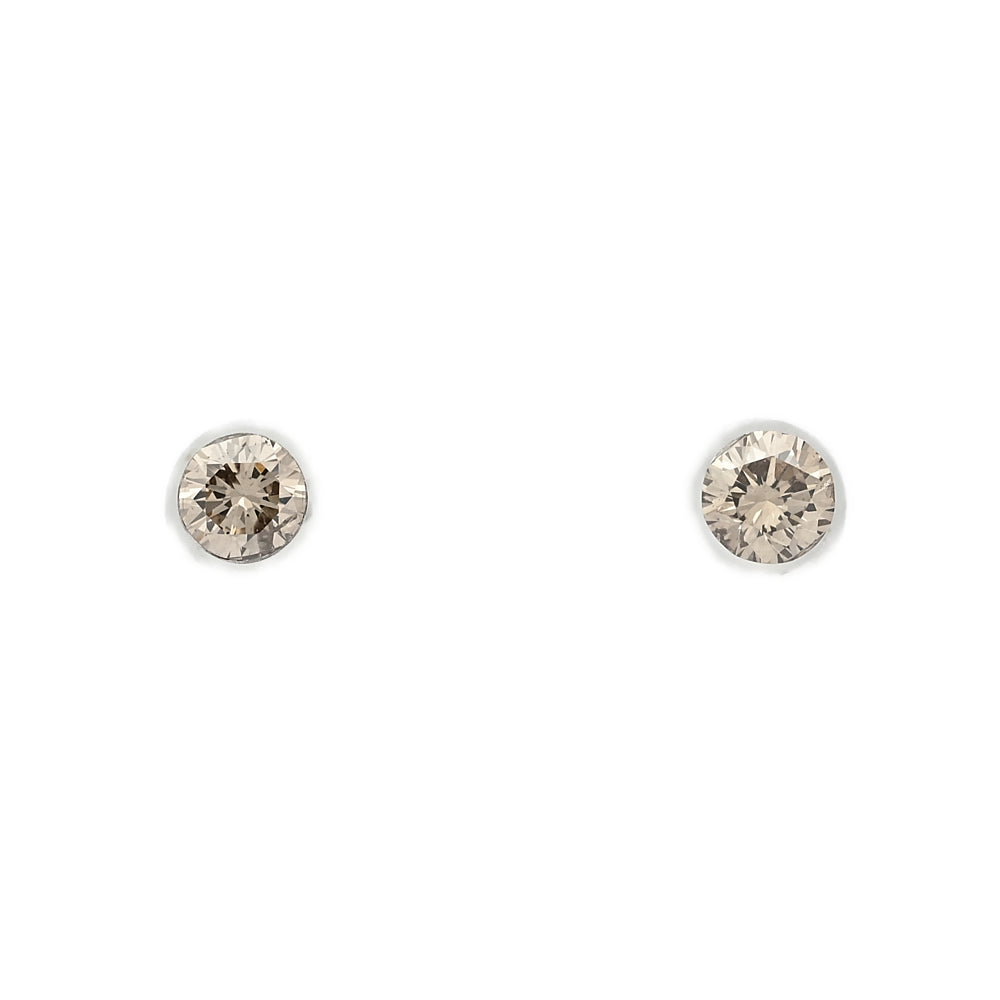 ダイヤモンド ピアス