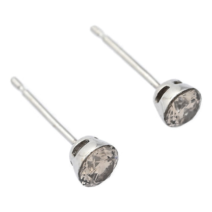 ダイヤモンド ピアス