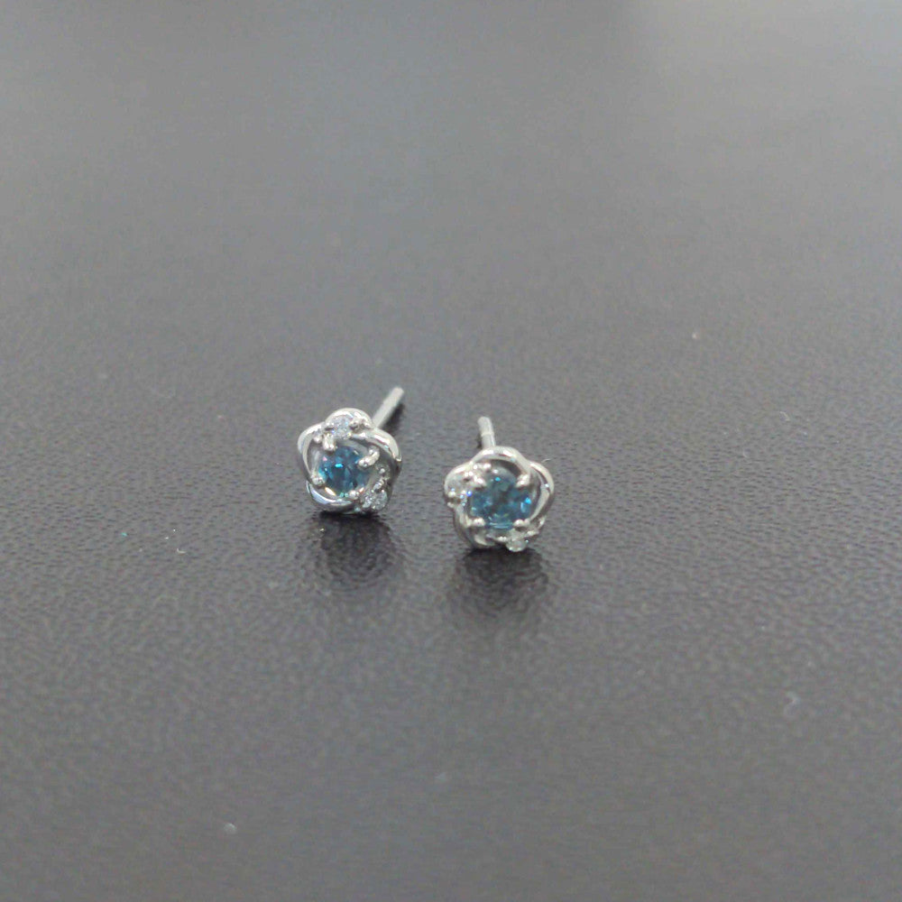 エステール ピアス