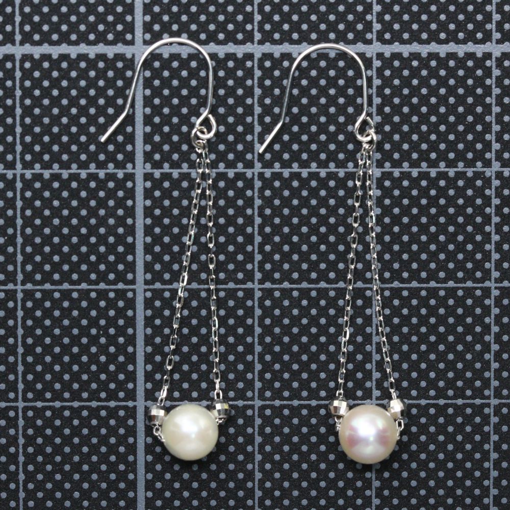 ノーブランド ピアス