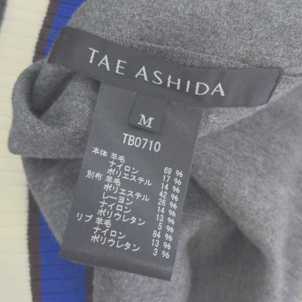 タエアシダ トップス